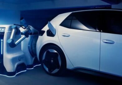 Volkswagen разработала робота электрозаправщика Volkswagen разработала робота электрозаправщика